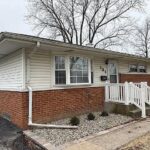 131 Crestview Ln Crown Point IN 46307