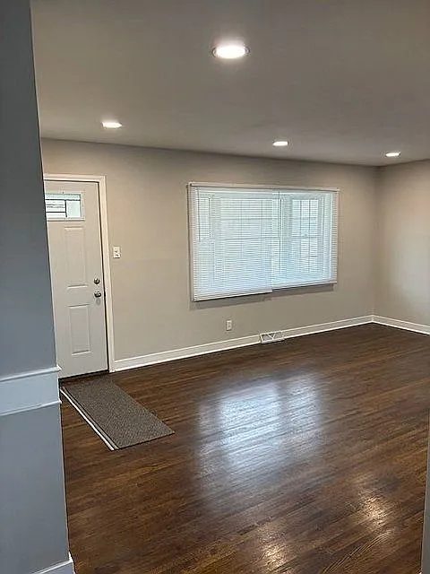 131 Crestview Ln Crown Point IN 46307