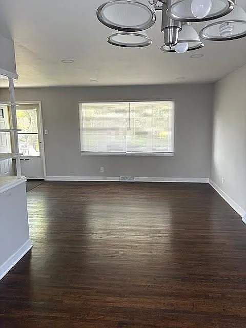 131 Crestview Ln Crown Point IN 46307