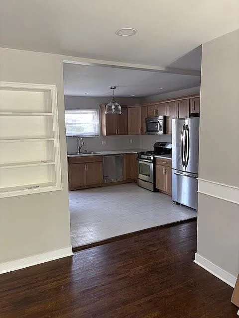131 Crestview Ln Crown Point IN 46307