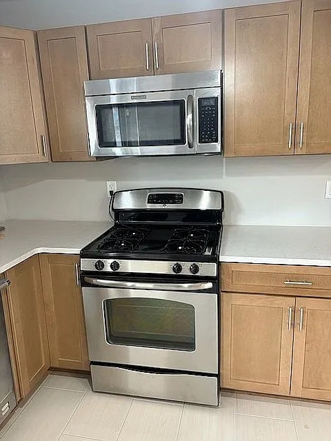 131 Crestview Ln Crown Point IN 46307
