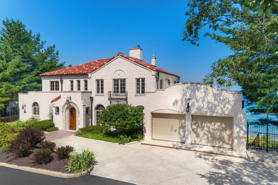 Luxury home sold in 2025 at 2306 Lake Shore Drive Long Beach, Indiana, one of the most expensive homes sold in Northwest Indiana.