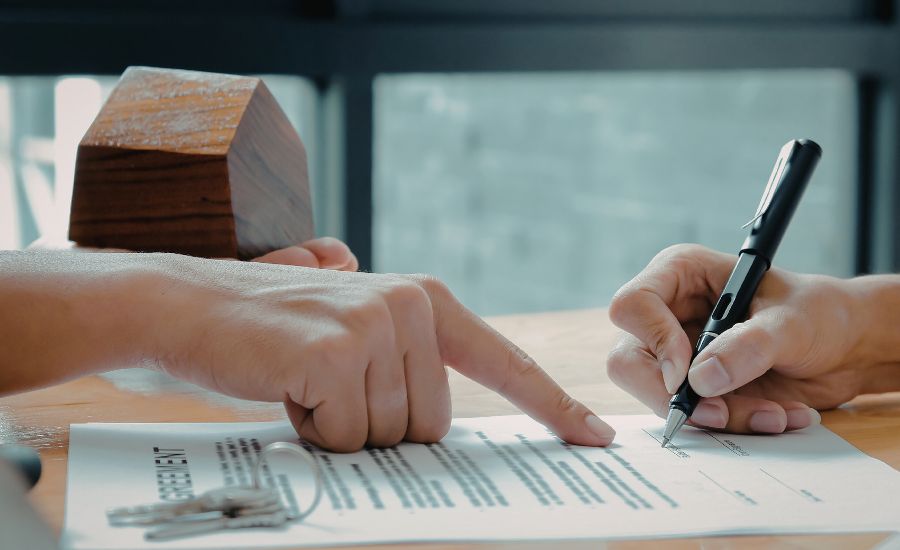 Changes to buyer agent fees in 2023 and 2024 affecting Indiana homebuyers