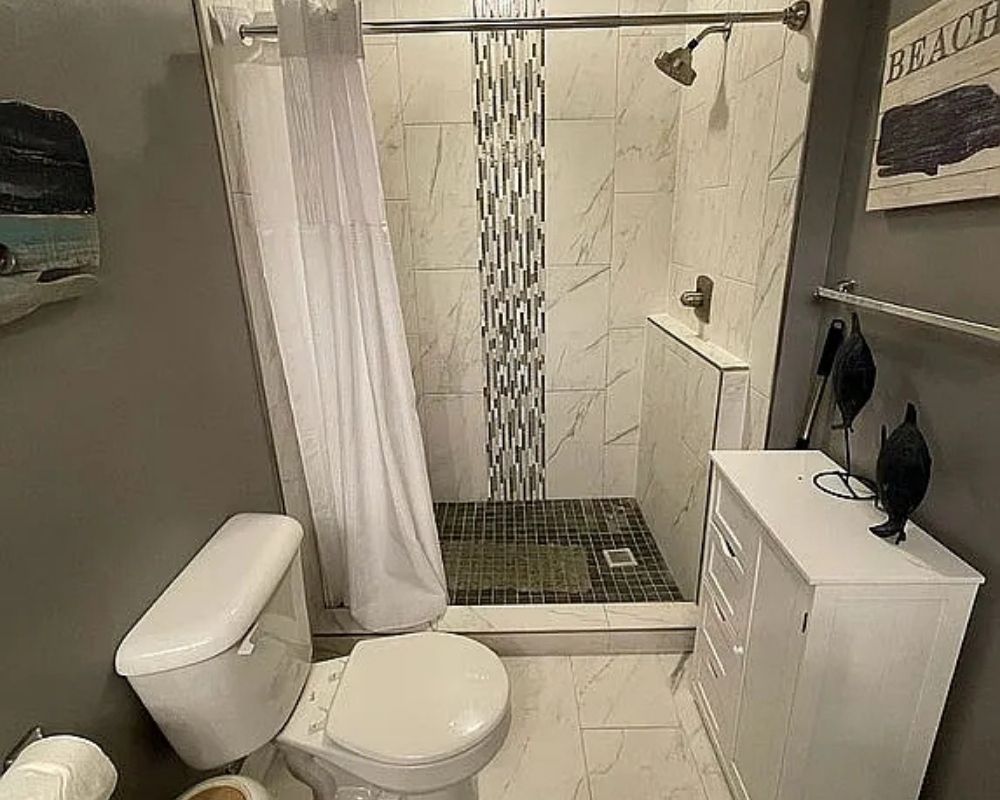20 Northshore Drive, La Porte, IN 46350