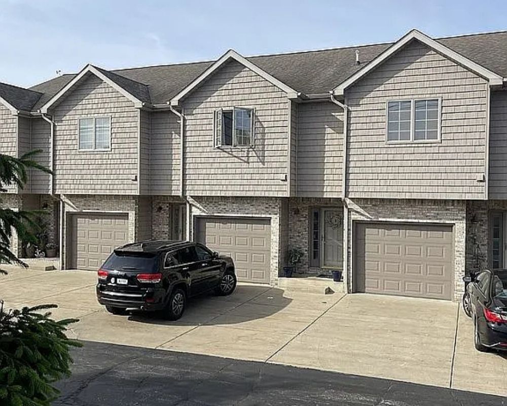20 Northshore Drive, La Porte, IN 46350
