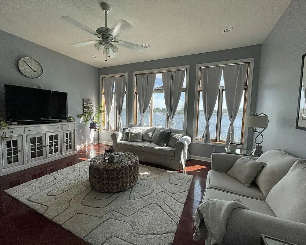 20 Northshore Drive, La Porte, IN 46350