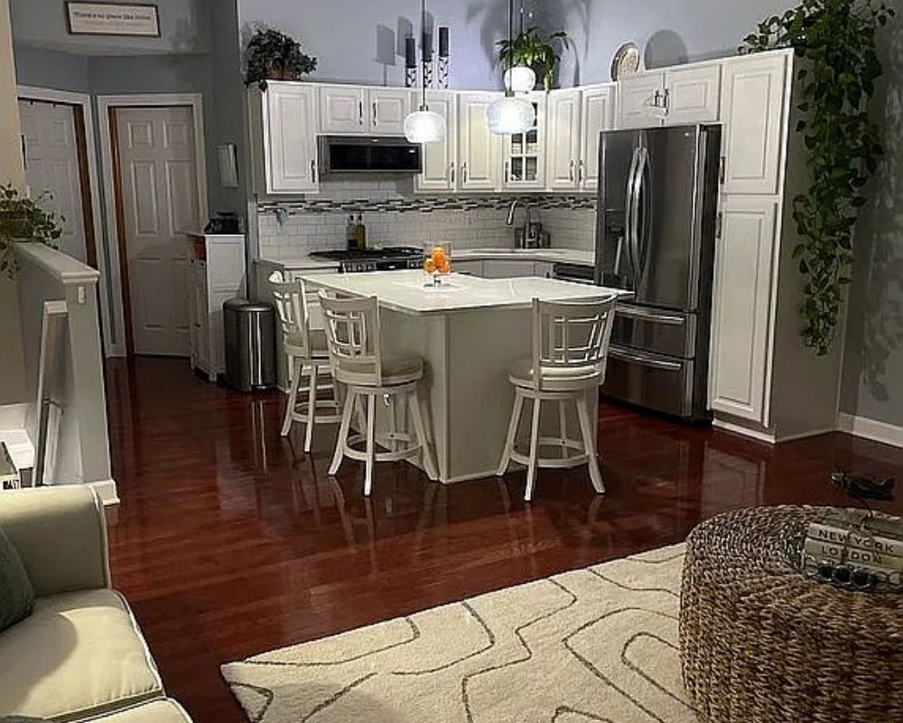 20 Northshore Drive, La Porte, IN 46350