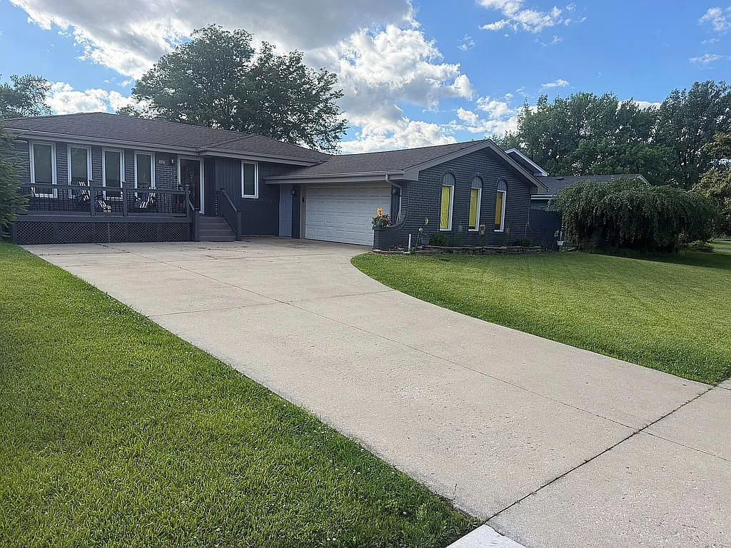 2524 James Dr. Dyer, IN 46311