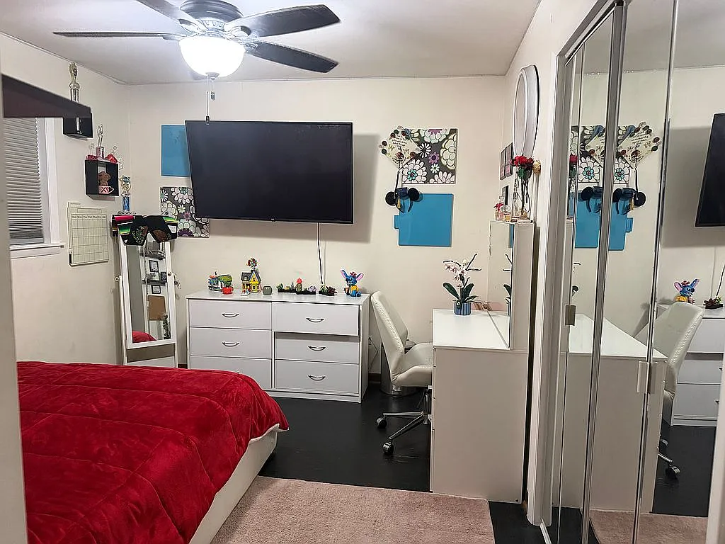 2524 James Dr. Dyer, IN 46311